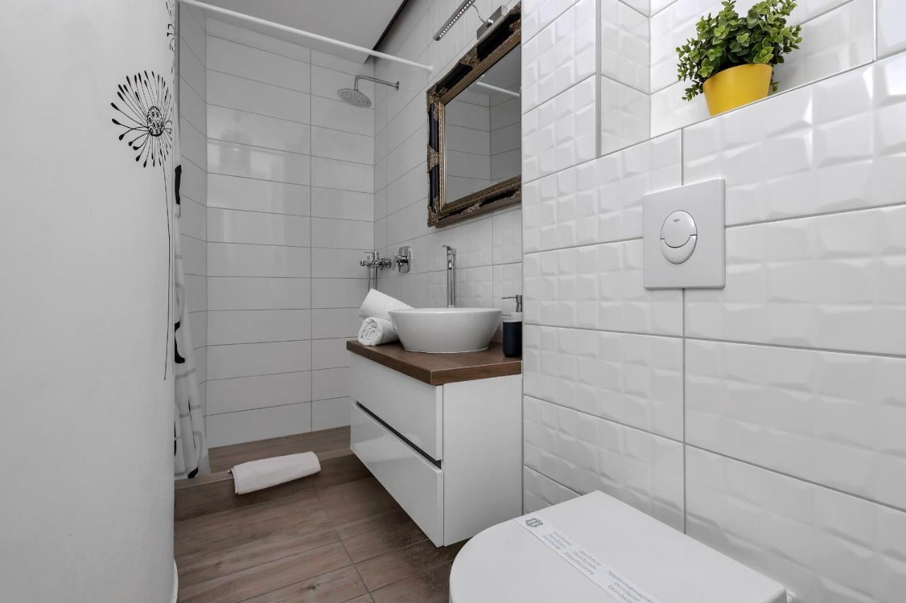 Apartments Villa Joy 포드고라 외부 사진