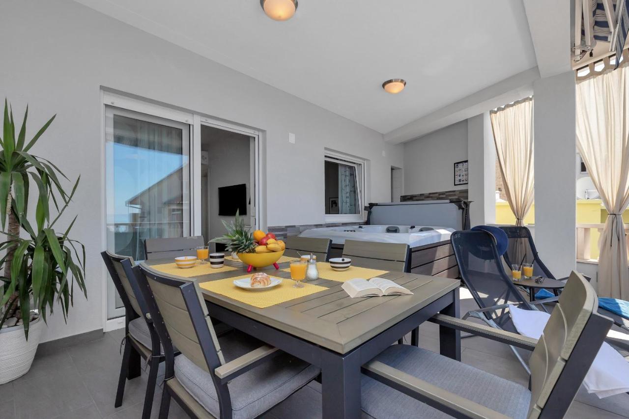 Apartments Villa Joy 포드고라 외부 사진
