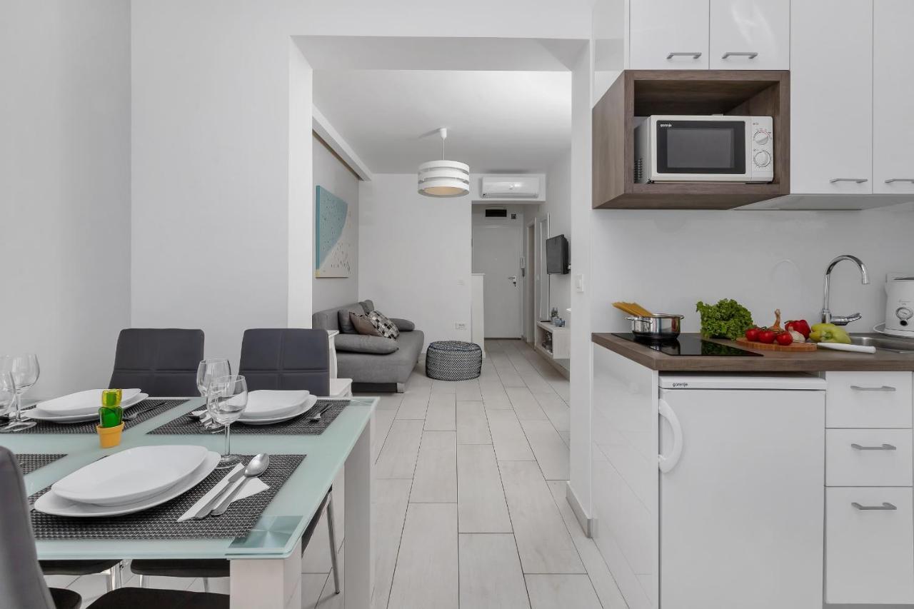 Apartments Villa Joy 포드고라 외부 사진