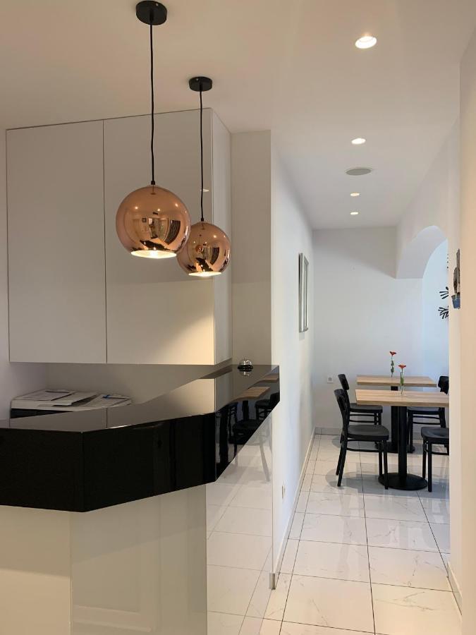 Apartments Villa Joy 포드고라 외부 사진